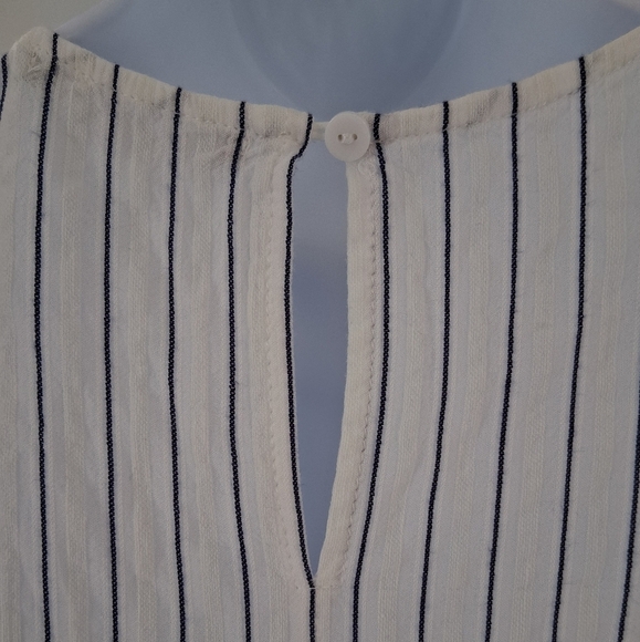 Suzy Shier/ Striped Lace Detail Sleeveless Top/ Size US M - Picture 5 of 9